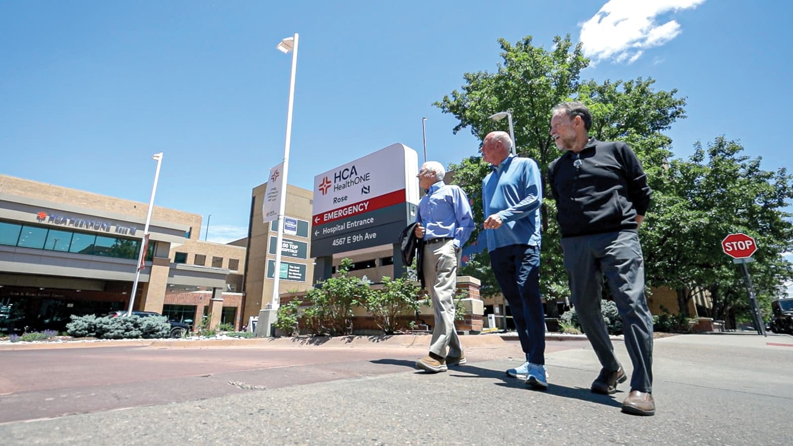 Drs. Steve Hoffenberg, Steve Heinz, and Don Lefkowits walk and talk with each other.